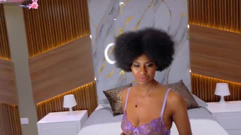 Julieth  online show from November 12, 8:34 am