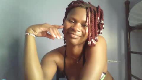 Snapshot of nastycake chatting on October 4, 1:00 am nastycake online show from October 4, 1:00 am