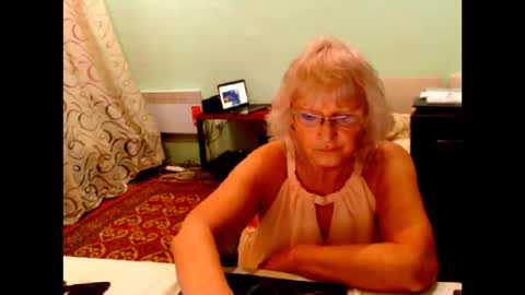 natali online show from December 19, 11:41 pm