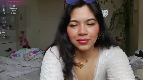 Natalie Soda online show from October 28, 4:46 pm