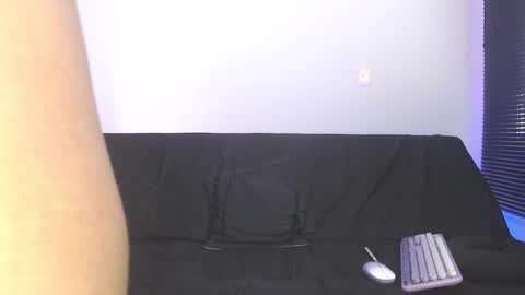   online show from March 3, 8:37 pm