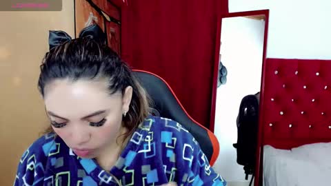 Snapshot of natasha__magics chatting on October 19, 3:08 am natasha__magics online show from October 19, 3:08 am