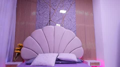 Natasha online show from April 6, 7:15 pm