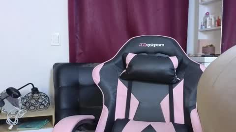 NATHALIA online show from April 28, 3:54 am