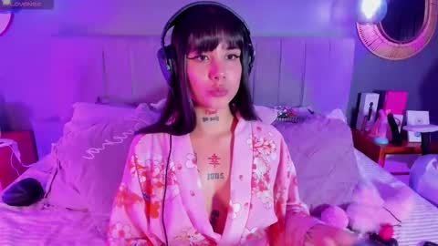 nathalia stone  online show from January 16, 5:25 am