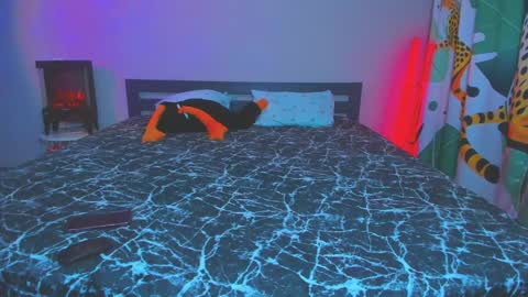 Tisha online show from March 31, 1:44 pm