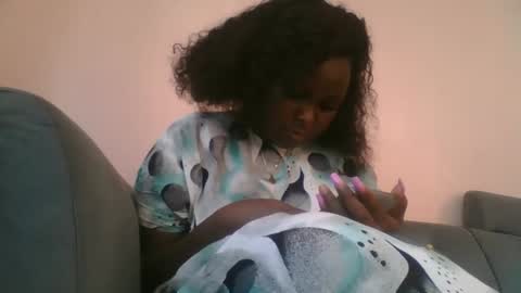 naughti_garlie online show from February 3, 6:22 am