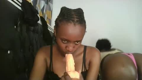 naughty_ellaa online show from October 11, 7:27 pm