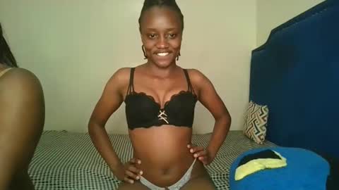 naughty_ellaa online show from September 29, 6:35 pm