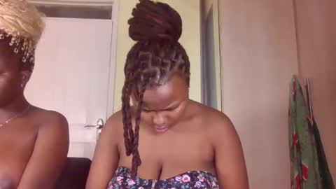 Snapshot of naughty_jazmine chatting on October 16, 3:20 am naughty_jazmine online show from October 16, 3:20 am