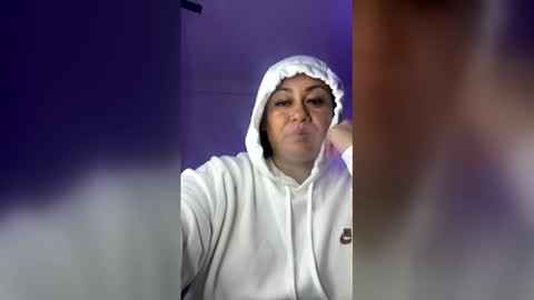 Alicia online show from February 15, 6:27 am