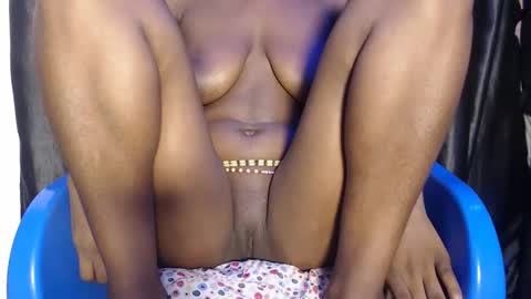 laura online show from February 16, 12:49 pm