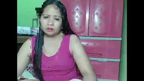 naughtymom26 online show from September 26, 5:05 am