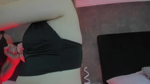 Naxa  Lexi online show from December 28, 2:32 pm