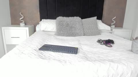 Naxa  Lexi online show from February 17, 12:27 pm