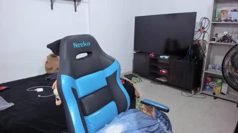 Geek Nicole    im Neeko UwU online show from December 22, 11:13 am