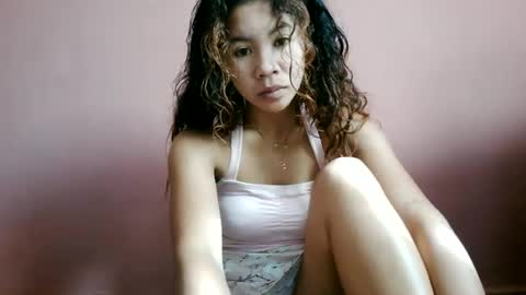 nekeah05 online show from June 19, 7:23 am