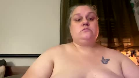 Nellie Atlas online show from December 25, 11:20 pm