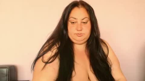 Nelly online show from April 27, 6:54 am