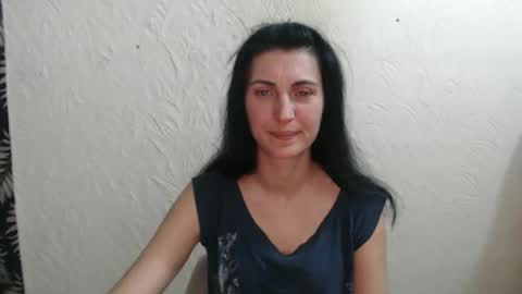 Nensy online show from March 18, 3:39 pm