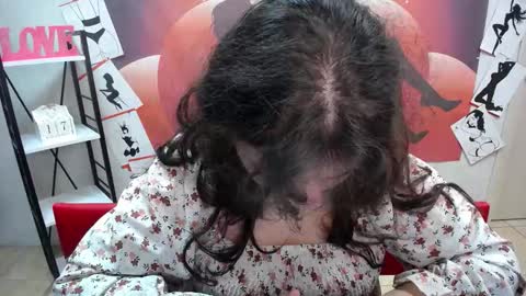 NeonilaLisova online show from November 18, 12:28 pm