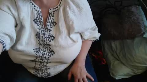 Lilly  online show from April 7, 4:47 am