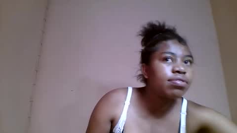 nicelly01 online show from May 21, 6:44 am