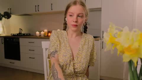 Nicka Cherie online show from April 2, 6:49 pm