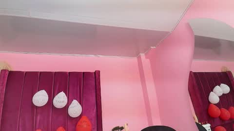 nicohillx online show from February 17, 6:40 pm