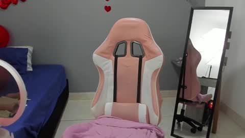 Nicol sanchez online show from February 12, 3:18 am