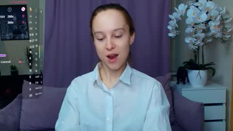 Nicoletta online show from April 12, 6:54 pm