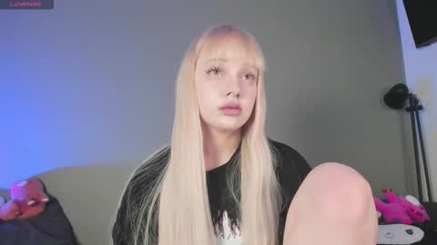 Mary online show from February 14, 9:50 pm