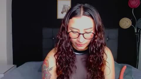 nicolee_8 online show from November 10, 2:01 pm