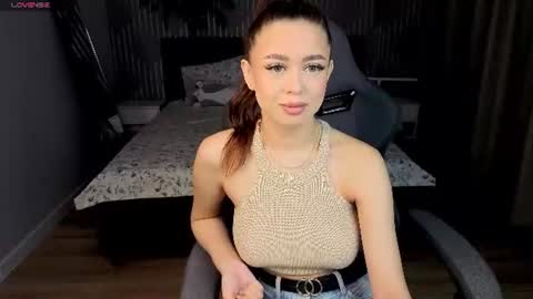 NicoleRossss online show from July 11, 9:20 am