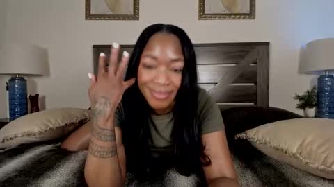 Nicole online show from March 27, 9:15 pm