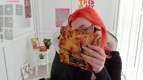 Bestie online show from April 30, 12:54 pm