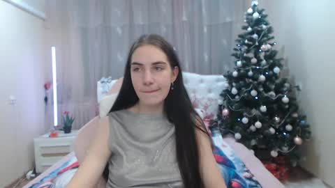 nikastarkk online show from December 15, 8:14 pm