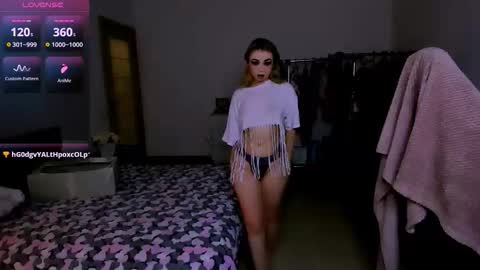 nikigoddesss online show from May 4, 4:16 am