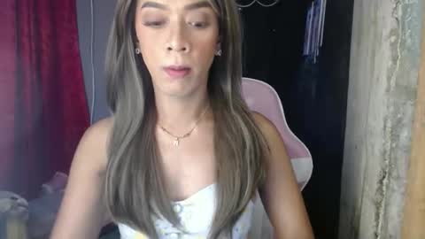 Snapshot of nikkie_dragon chatting on January 27, 11:22 pm nikkie online show from January 27, 11:22 pm