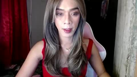 Snapshot of nikkie_dragon chatting on January 21, 11:24 am nikkie online show from January 21, 11:24 am
