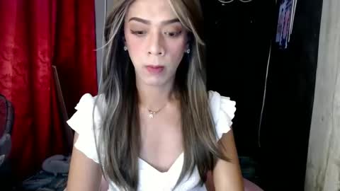 Snapshot of nikkie_dragon chatting on January 25, 11:43 pm nikkie online show from January 25, 11:43 pm