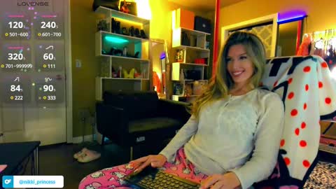 Snapshot of nikkiprincess chatting on February 24, 12:16 am Schedule IN BIO online show from February 24, 12:16 am