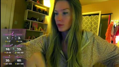 Snapshot of nikkiprincess chatting on September 15, 11:12 pm Schedule IN BIO online show from September 15, 11:12 pm