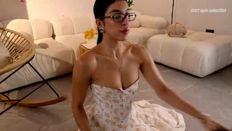 Nicole cam online show from March 27, 9:15 pm