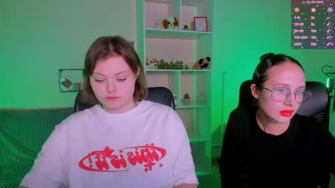 Snapshot of nikol_kitt chatting on October 5, 6:46 pm Little Niko  Help me reach my goals online show from October 5, 6:46 pm