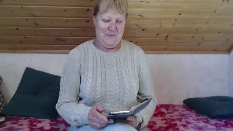 Nikole1 online show from April 11, 10:19 am