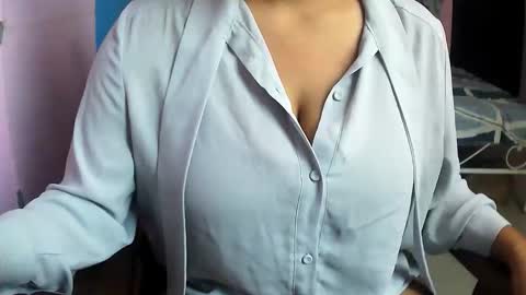 Nimarit Kaur online show from November 7, 6:52 am