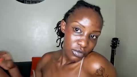 nina_bambi online show from February 25, 11:14 pm