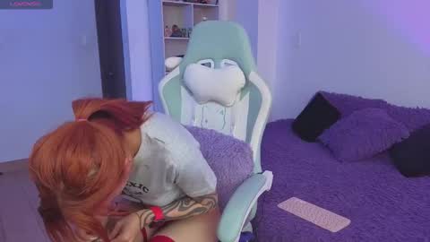 Nina Neon Nostrade online show from March 25, 9:28 pm