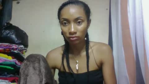 ninaeaa online show from April 15, 7:58 pm